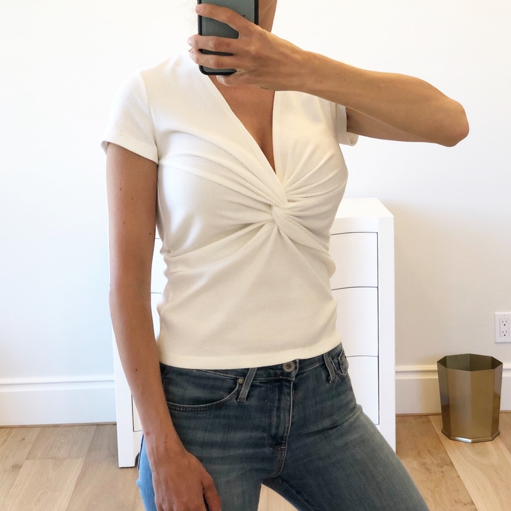 ALYS BEACH White Ribbed Short Sleeve Twist Shirt - Picture 3 of 9